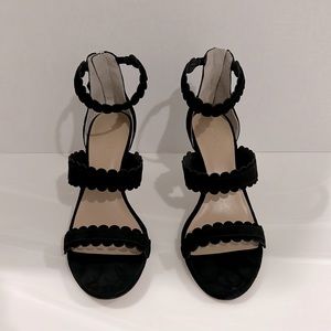 Black 3.5 inches heels. Brand new never been worn.